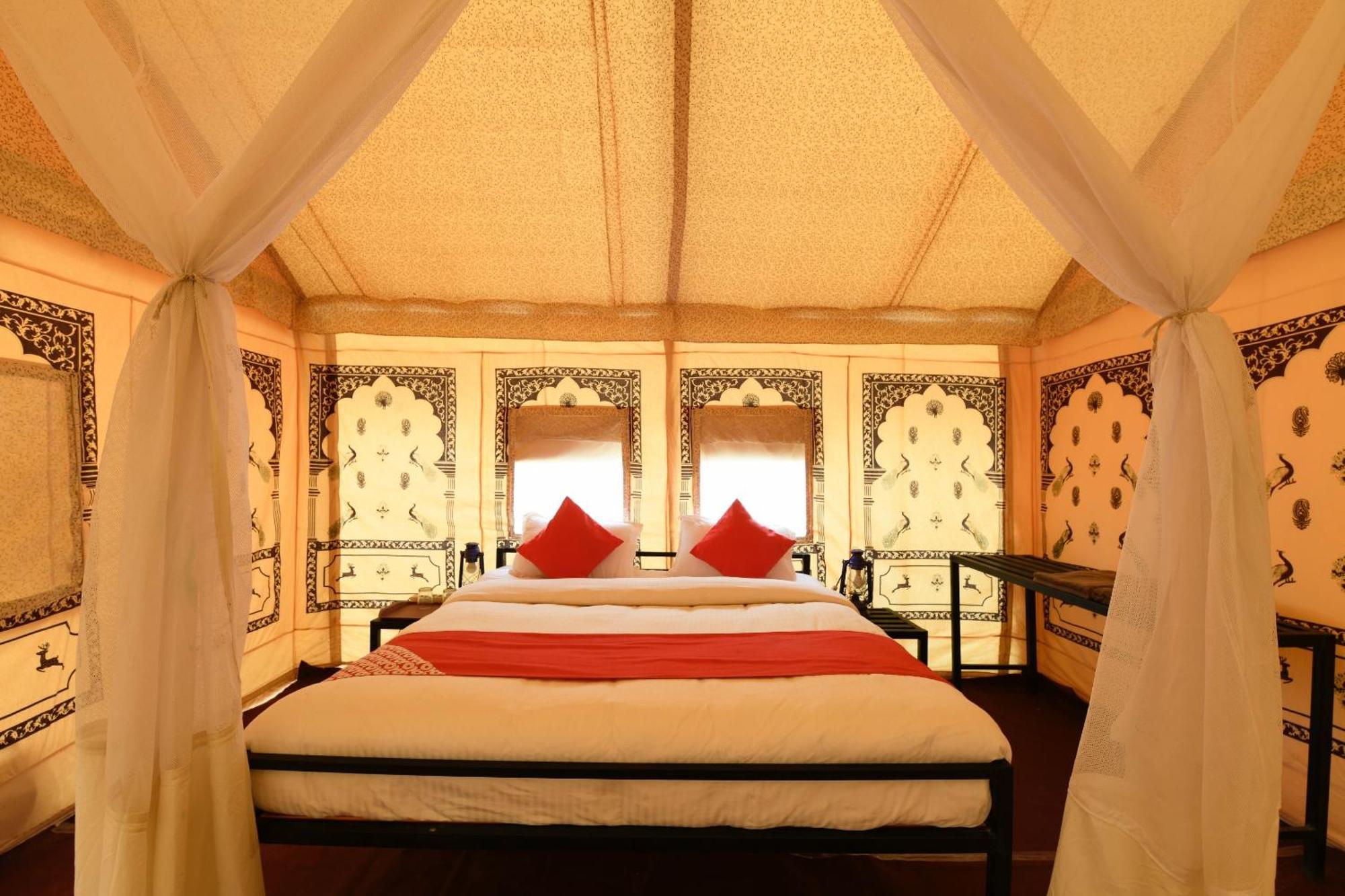 Collection O Amigo Camps Hotel Sām Екстериор снимка